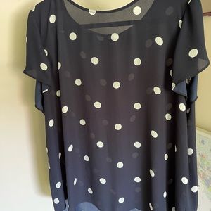 LOFT sz.XXL navy + polka dots top. Never worn and oh-so cute!